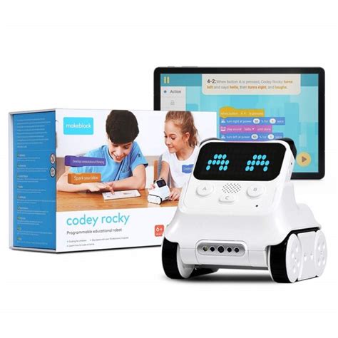 Makeblock Codey Rocky robotu ile mBlock üzerinden kodlama yapan öğrenci